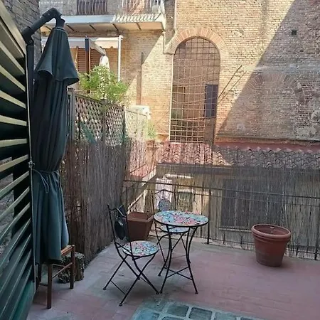 Piazza Daire *
